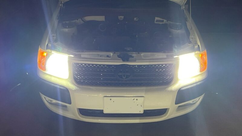 サクシードのヘッドライトバルブをLEDバルブに交換してみた 